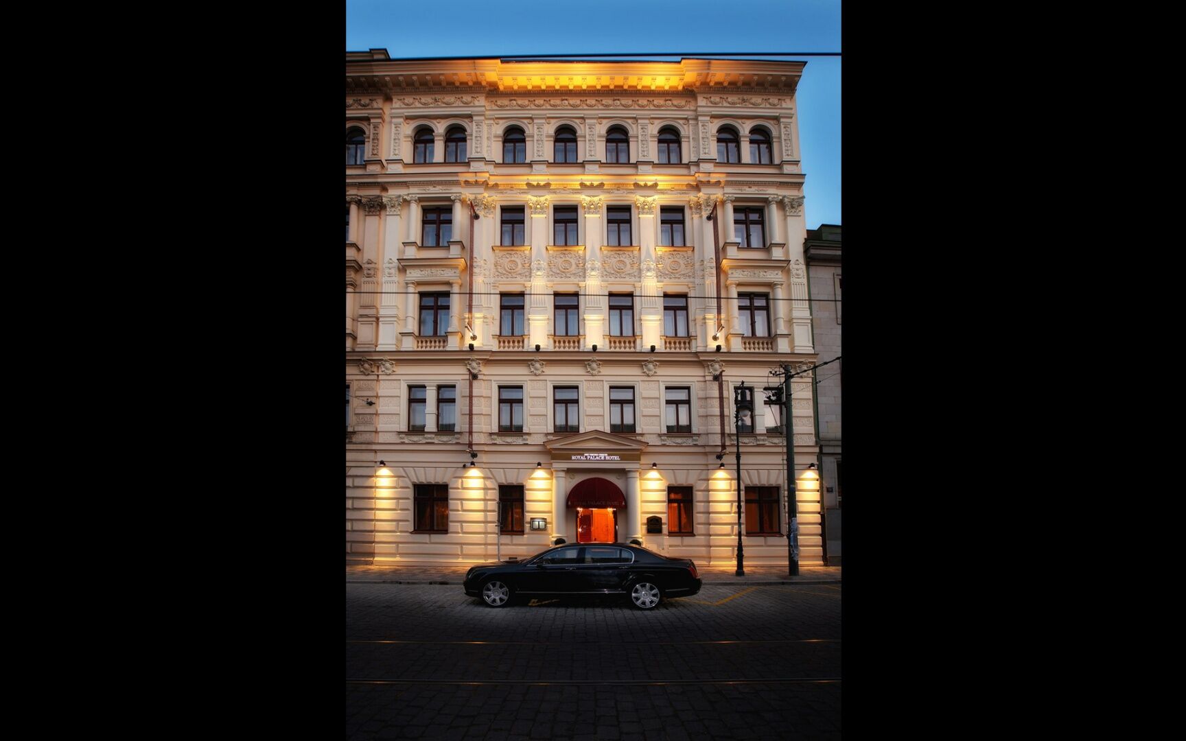 Luxury Family Hotel Royal Palace Прага Экстерьер фото
